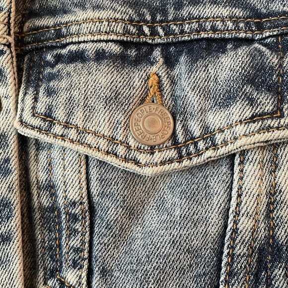 COPY - Free People Jean Jacket - Picture 5 of 10